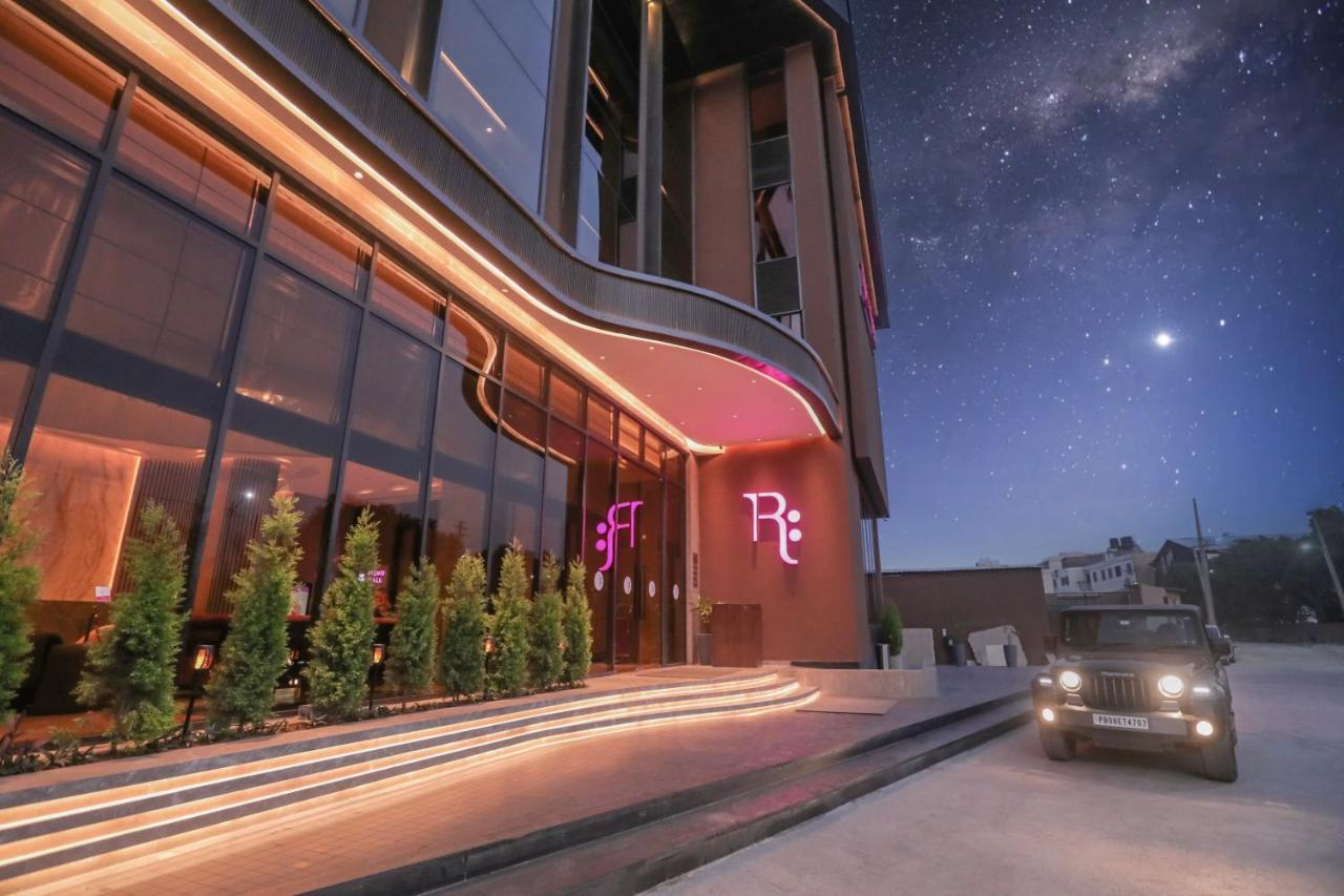 Regenta Place Verka อัมริตสา ภายนอก รูปภาพ